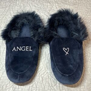 Victoria’s Secret Angel slippers. NWOT.